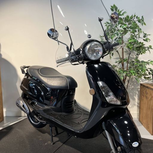 SYM Fiddle II Zwart Glans