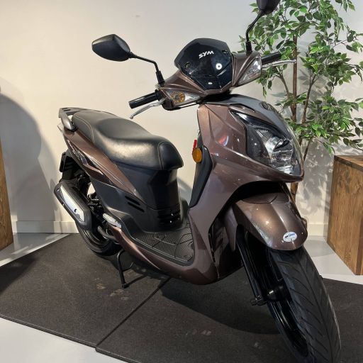 Bromscooter SYM Symphony SR Innobikes Occasion