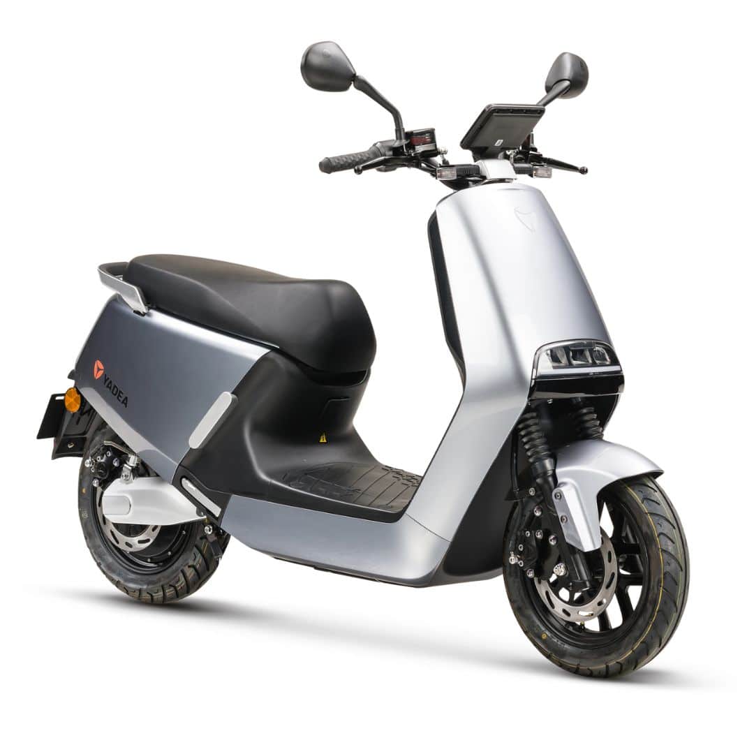 Yadea G5 Lithium 2025 elektrische bromscooter grijs